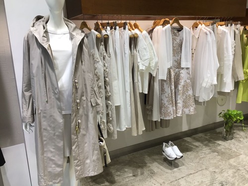 4D6468FC-5A8C-49ED-BE03-89BFA2E8C96D