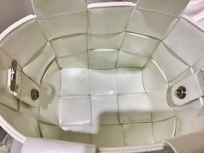 272E3E5B-EC9D-4EED-8283-0C7E136E14FA