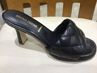 0104E975-5C26-4679-B6CC-471C938FCD5D