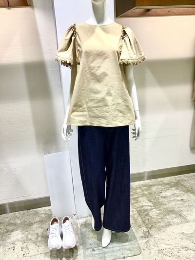 2BAFAE8B-B365-4A44-945D-C76221003037