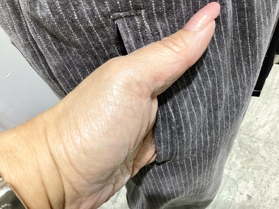 E6431B0C-7851-420A-A780-1855A28D8CAB