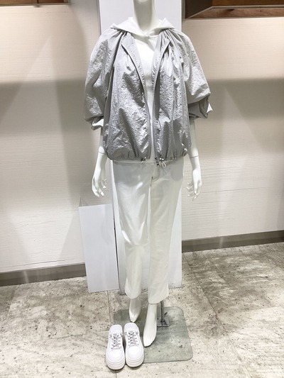 82036138-B0BC-442C-B25E-0B9A7EF693B0