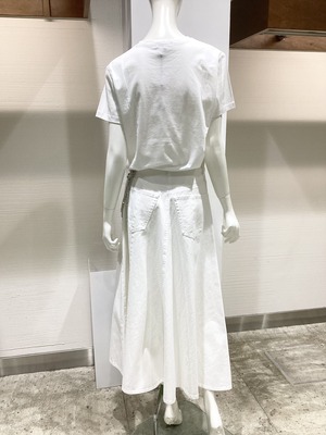 F9F0E8B6-760D-4930-8810-11A761049CBE