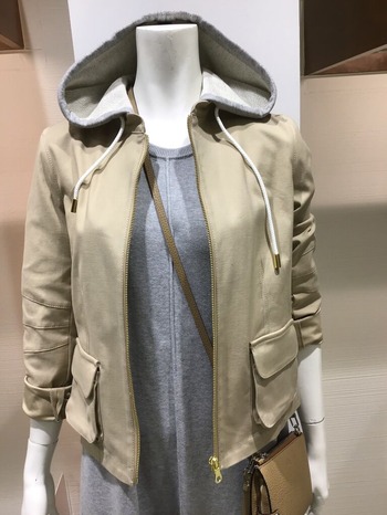 6D768923-653F-4B39-848B-23533CDAB1F7