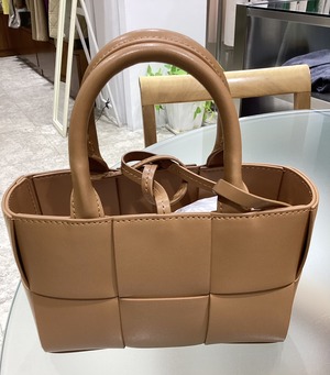 298FC4A6-0D2D-47B5-8150-4901C57C224F