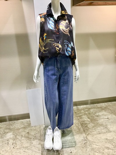 6137C677-A16B-46FF-ABD4-68E080A7F5BC