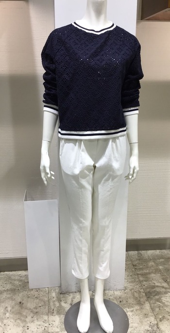 8A4AD183-02AD-4DB3-B967-0101D18A6E66