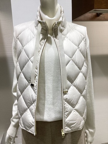 3403E379-608D-49AB-86B7-670EFDE7B1E2