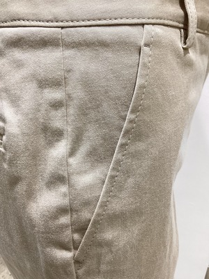 1EECF54A-5ECF-4660-A5A2-7A1DF9ECB7AE