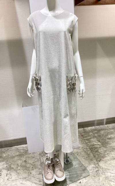 7CA1C7B8-6C80-42FD-A04C-E41CA3640D71