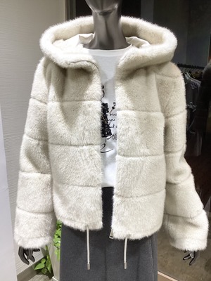 D5952239-3308-477A-848D-A94F43124E5F