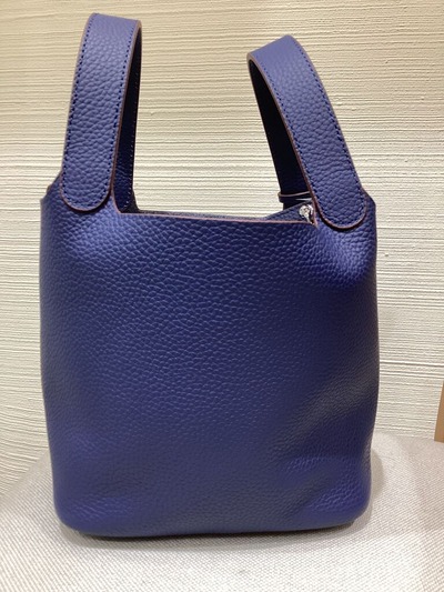 B85CB6F4-93E2-46E5-923D-9238BA87A055