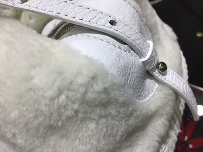 A9CA311B-0DAA-4166-9CBE-6F40493D0CC2