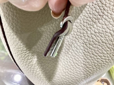 B88AD235-FC87-444C-8889-2931EE80CCDC