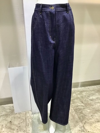 81DF74C9-06BA-46C3-93E1-7C9EBF3755B8