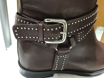 F8A44670-0022-4F6F-8B31-C599E5023C7A