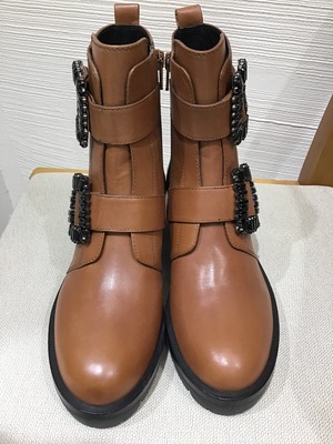 ADEE86FD-EFE9-4CB6-B4B3-99A1203EA61F