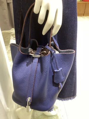 FBC08F10-C096-4940-BF6B-C6E27E6406E0