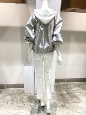 BAF19B96-DE1D-468D-903A-1B8538615845