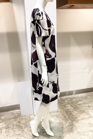 9F4533B8-BAD3-4D9D-AFAB-E10FACC76464