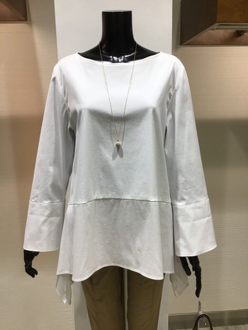 4ABE74D7-6414-4855-B74D-41E7618860AB