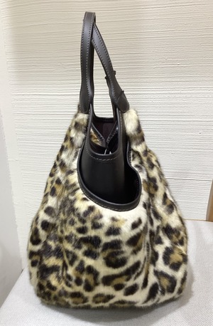 33D29FD0-5FB1-44F8-98D3-CD587984530E