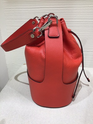 2AF3E8D2-2155-4A53-8684-59DB32946C00