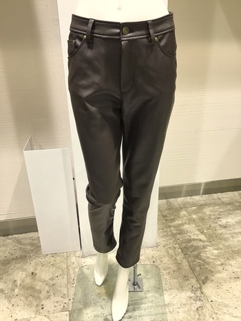 53CC2BEE-EF3A-4E6C-B5E3-59A8F2A5B083