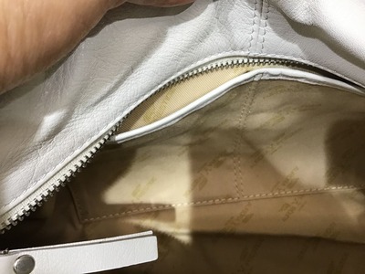 EEF1381C-3E4E-442E-83F8-4A2F9A2A14A5