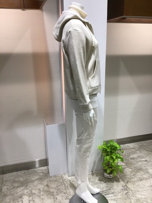 15D86D76-613A-49E2-854D-973F8C26FA0F