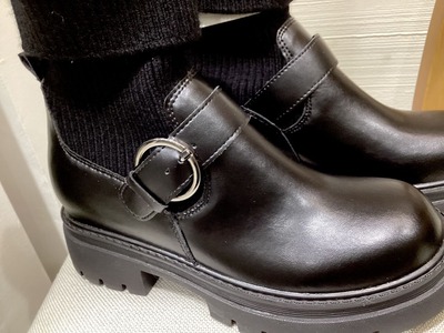 5D04D136-3DC8-4B0C-A093-EC9E575DA8BC