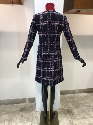 64AEA400-57BA-43EC-9981-5BDD56A11129