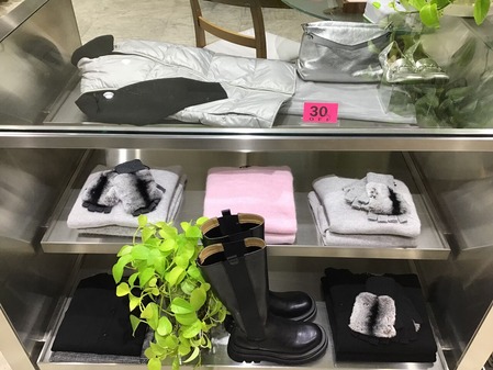 C7E8B9C3-A5F2-4384-9516-E6448A6AEC52