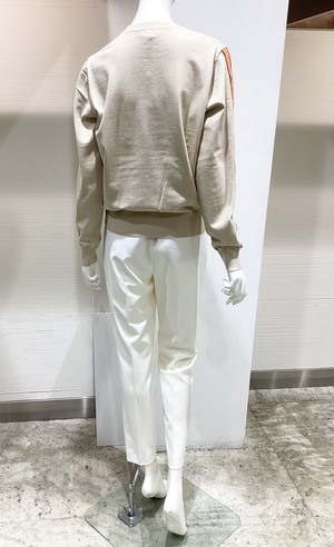 118E3132-5021-4D5C-8385-74F2B37EE120