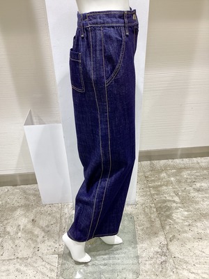 2E1CB95F-0DEB-4680-AED5-5C3D914BD356