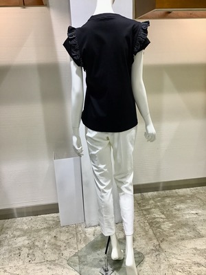 4E042095-5281-4821-9F31-2469E49C1D48