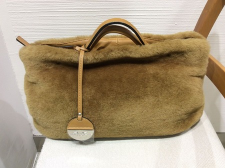 A64E8CC7-5CFC-442F-825F-7FA5148705FF