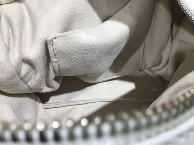 C641B142-E95E-4321-A168-5A06CD9B8203