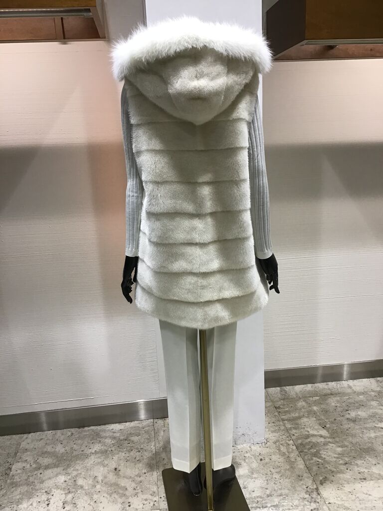 フード付きのミンクジレ? : DUALVIEW 白金店ブログ