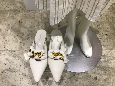 EDFA1FA7-0924-49D4-BD80-48B29C628564