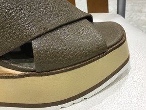 09A5CBD2-8AA7-4ECB-9EA0-7BA261786B7E