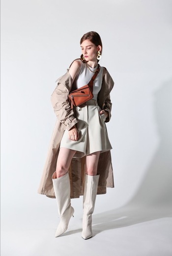 0F0E83B8-25BE-4A9B-B972-F8F07B3B2E1E