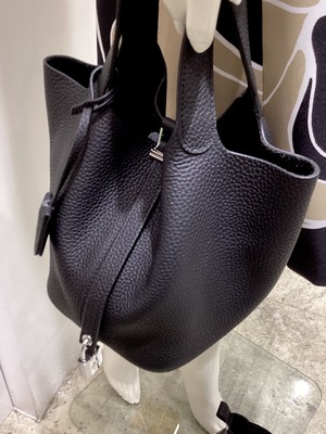 666306E6-3451-4A3C-92DE-B869FBE3B237