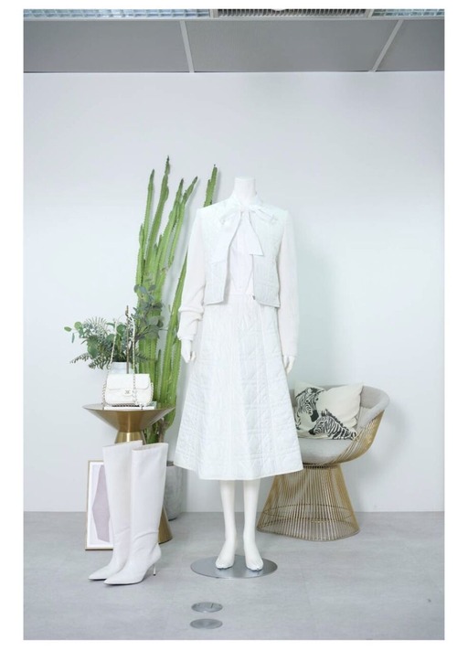 3667D26F-F3F9-4D20-89CC-C001E49A0169