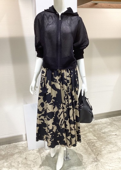 55383612-378C-4E00-80BD-2EA7ECEEE350