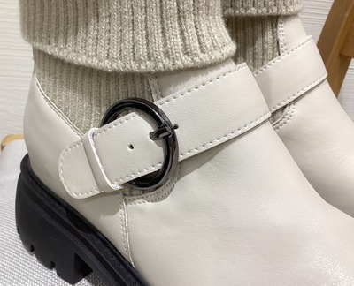 0CCFB139-3AE3-438C-B074-590A1FB8328B