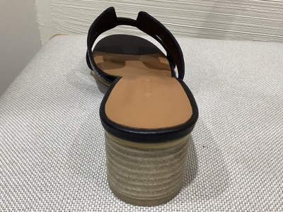 273542E9-E43E-4A91-A413-44E7AA288707