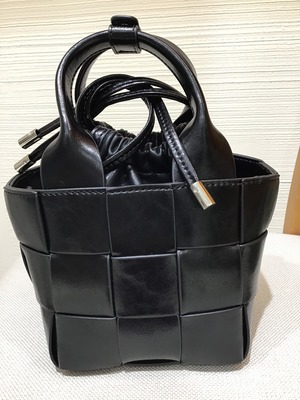 16D89E61-A883-47A4-BA90-06AC748DC824