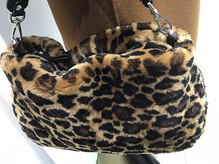 454DC42A-F911-4748-A966-8736C43696D3