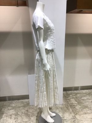 53C7041E-76D1-4904-8E64-707ADD97F2D4